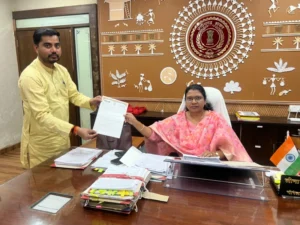 कोटमी कला में प्रस्तावित नई शराब भट्टी का विरोध तेज, युवा कांग्रेस ने सौंपा ज्ञापन