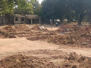 कॉलेज कैंपस में चाहिए लाइब्रेरी, विवाह भवन की जमीन में क्यों? पेंड्रा नगर पालिका की बड़ी लापरवाही: बिना भूमि आवंटन शुरू कर दिया 4.29 करोड़ का काम