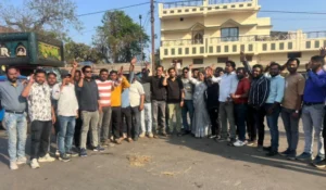 GPM: युवा कांग्रेस ने फूंका प्रधानमंत्री का पुतला, पुलिस के साथ हुई तीखी झड़प