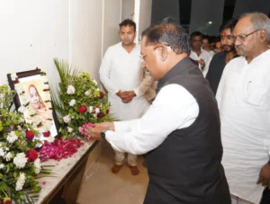 मुख्यमंत्री श्री विष्णु देव साय ने स्वर्गीय श्रीमती प्रेमलता अग्रवाल को दी श्रद्धांजलि