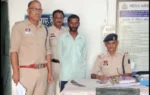 स्कूल में धारदार चापड़ लहराकर शिक्षकों को धमकाने वाला आरोपी गिरफ्तार, भेजा गया जेल