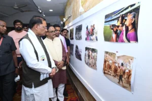 तस्वीरों ने ताजा कीं मुख्यमंत्री श्री विष्णुदेवसाय की पुरानी यादें : मुख्यमंत्री श्री विष्णुदेव साय ‘दृश्य संवाद 2026’ के समापन समारोह में हुए शामिल*