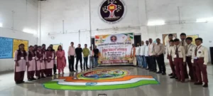 सेवा के रंग, राष्ट्र के संग: रंगोली में विद्यार्थियों ने उकेरे राष्ट्रप्रेम और सेवा के रंग