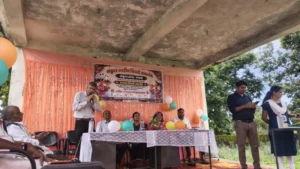 संकुल स्तरीय विदाई एवं शिक्षक दिवस समारोह में ए.के. सिंगरौल को दी गई भावभीनी विदाई मटियाडांड में आयोजित हुआ गरिमामय कार्यक्रम, अतिथियों एवं शिक्षकों ने सेवानिवृत्त प्रधान पाठक के सेवाकाल को किया याद